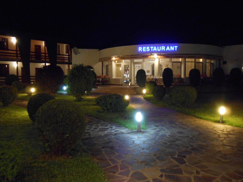 Motel Sora Szováta Kültér fotó